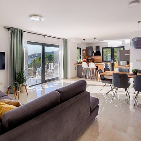 Villa Leona A Luxury Villa Near Makarska, Heated Pool Živogošće Kültér fotó